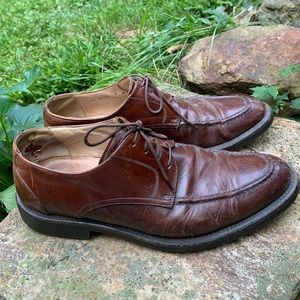 Johnston & Murphy tan leather dress shoes
